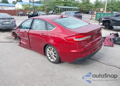 2019 Ford Fusion Hybrid Se z USA, uszkodzony, nr VIN 3FA6P0LU0KR262128